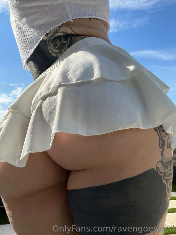 wanna see what's under my skirt? 😈