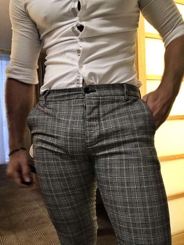 Bulging, I was horny all meeting