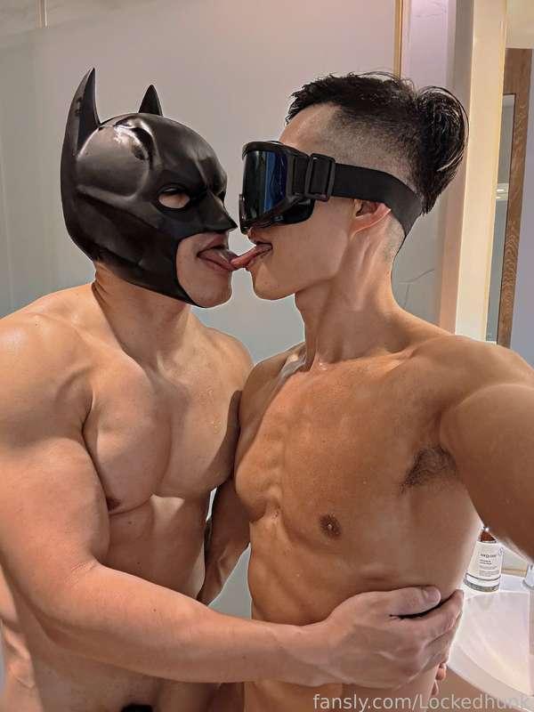 lockedhunk image #1