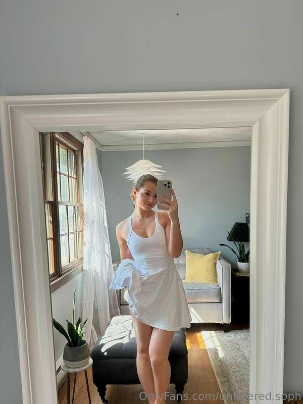 I rarely wear dresses so I thought you should see this 🤍