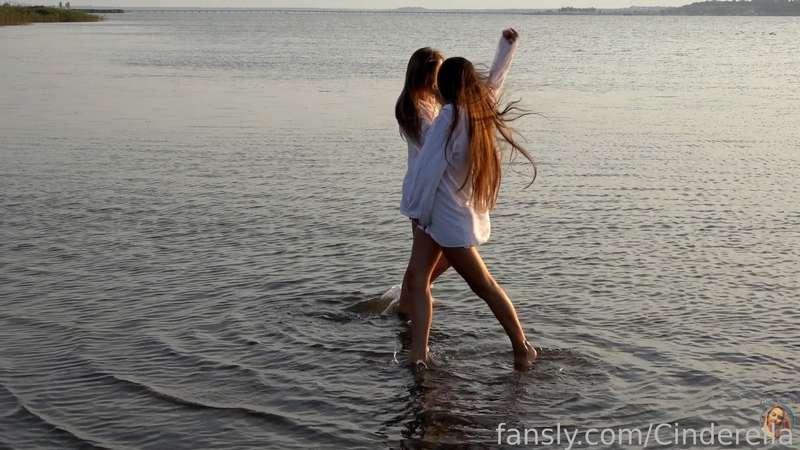 Juliet-Summer-Dancing at Sunset Part 2 (Photo)