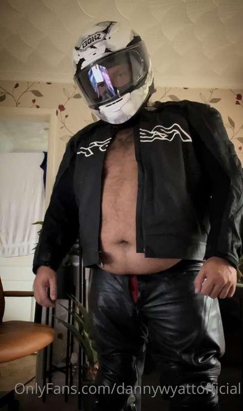 dannywyattofficial image #1