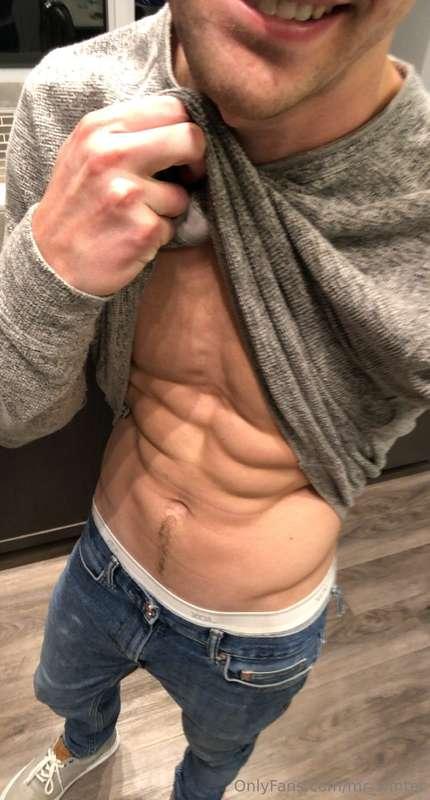 Guess the gym is paying off pretty well! 💪