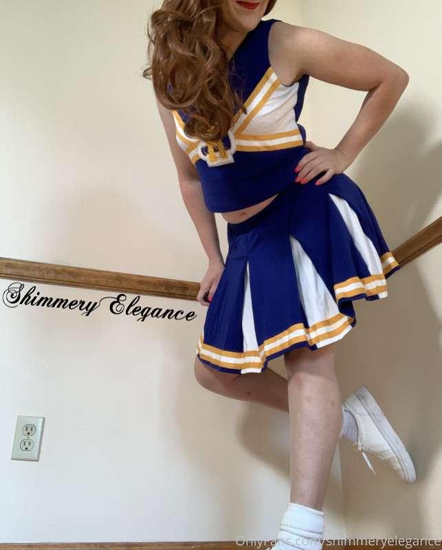 Sexy long  nylon legs. On point Backseam, black fully fashio..