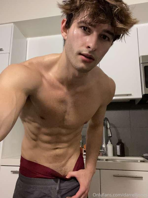 Sweaty boy🤪