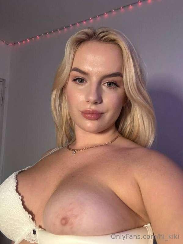 🔥 FREE SUBSCRIPTION🔥 @lily_peach1 @lily_peach1  LOVES ANAL 🔞..