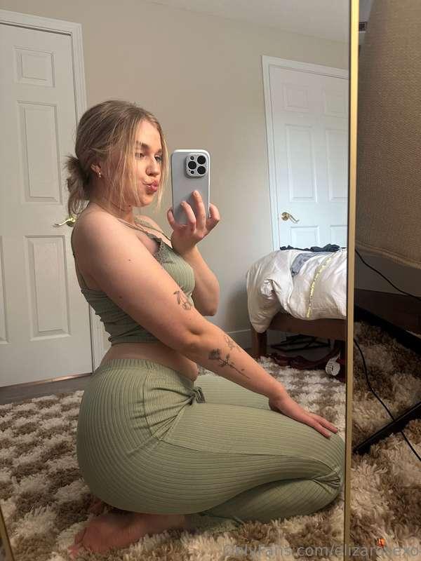 wanna have some fun??? message me 😏