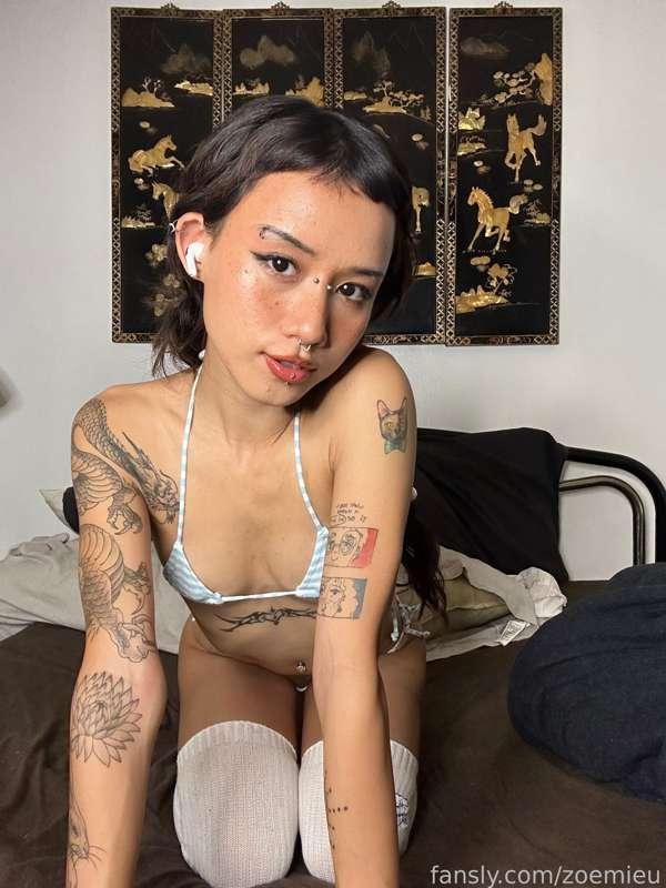 zoemieu image #4