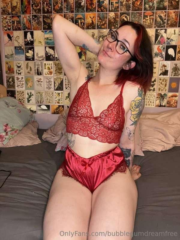Ready to cum to my uncensored content? I'm waiting for you o..