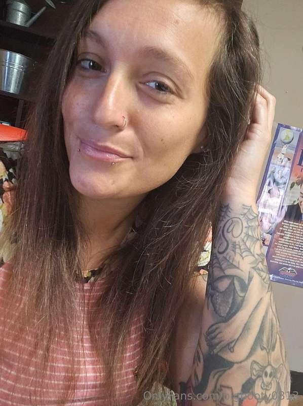 Happy thirty Thursday! Have a good one. Tanning pics availab..