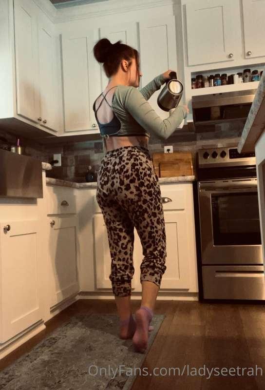 Foot Slave task #3. 

Bring a cup of tea ☕️  to your Lady an..