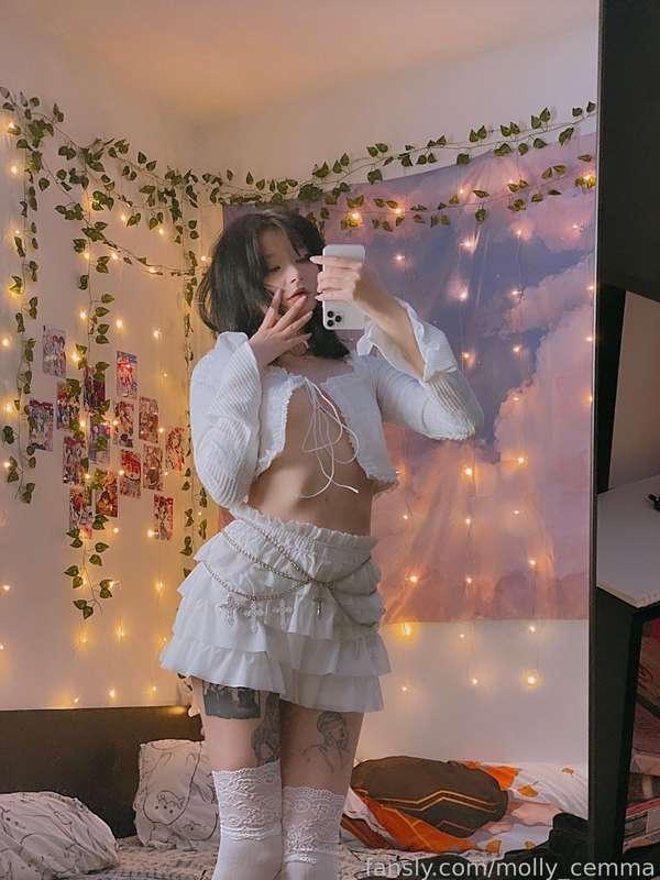 molly_cemma image #2