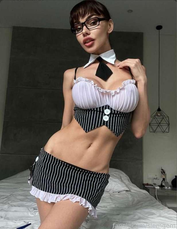 What subject do you think I could be a teacher in?
#selfie #brunette #cute #sfw #fyp #sexy #petite #bigtits #teacher#naked #skinny #fit #booty #fyp #pussy #wetpussy#lingerie