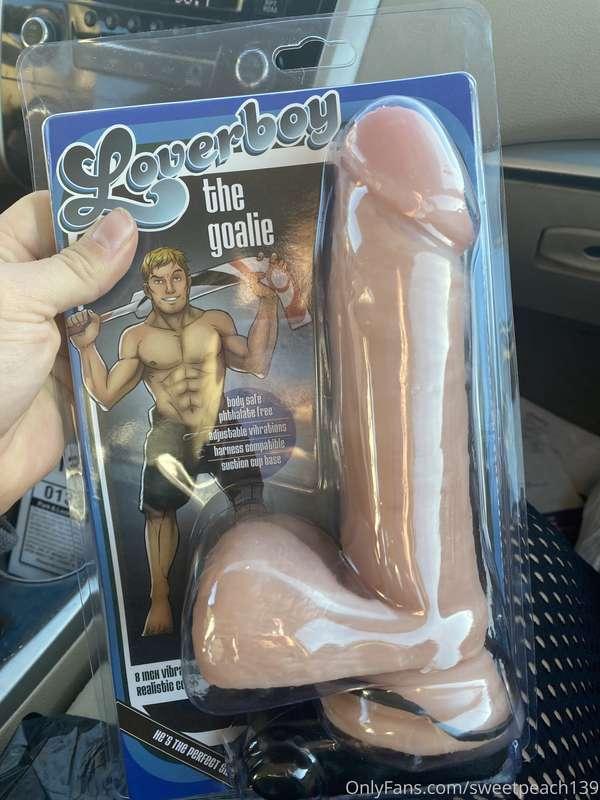 Bought a new toy! Tip this post if you wanna see some conten..