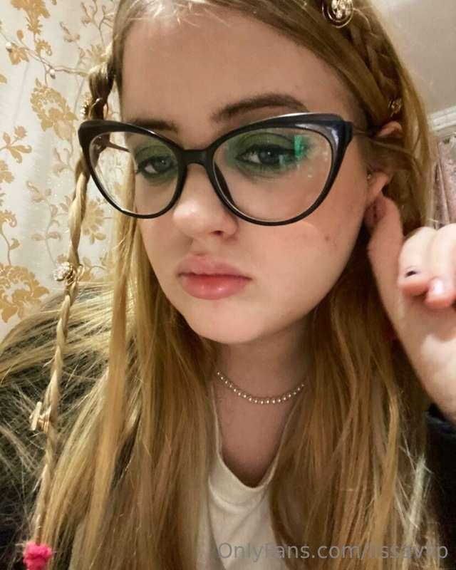 makeup is harder than it seems 😀 did you miss my face?