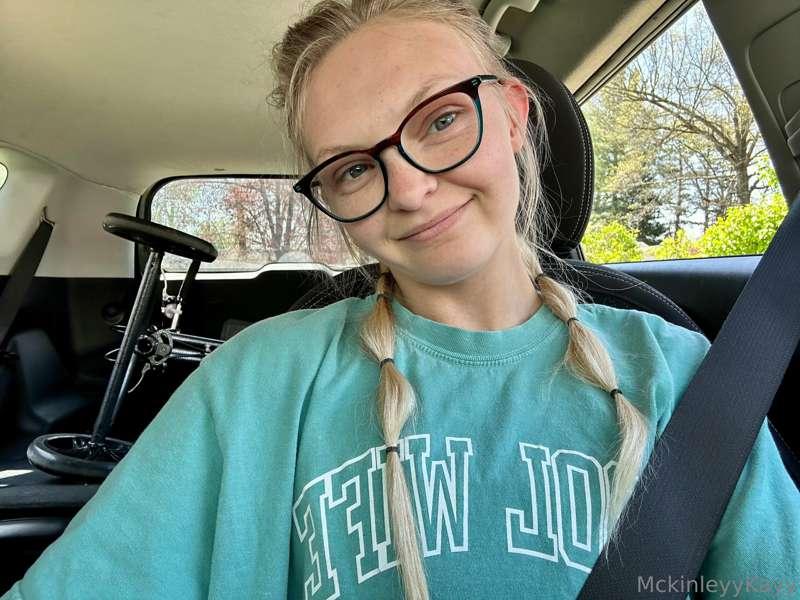 On my way to get a new cast put on and hopefully get good ne..