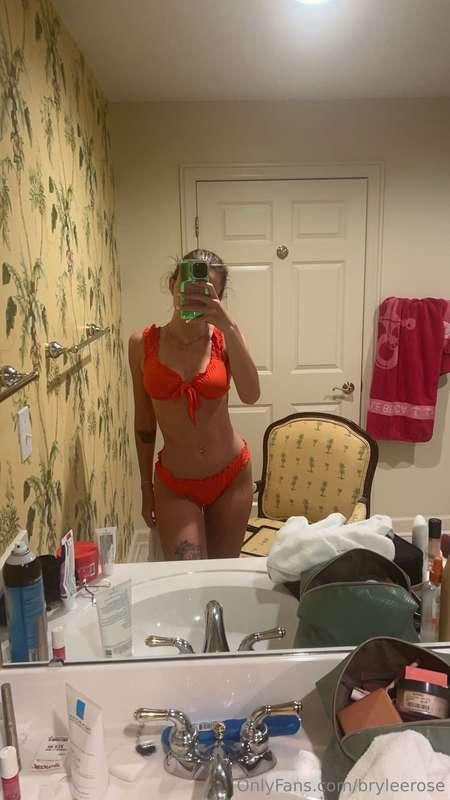 its never to early for bikini weather 💋