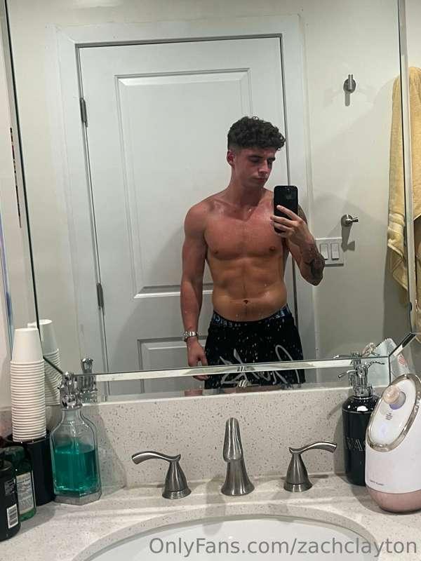 bulking up 💪🏼😤 just wait for my cut