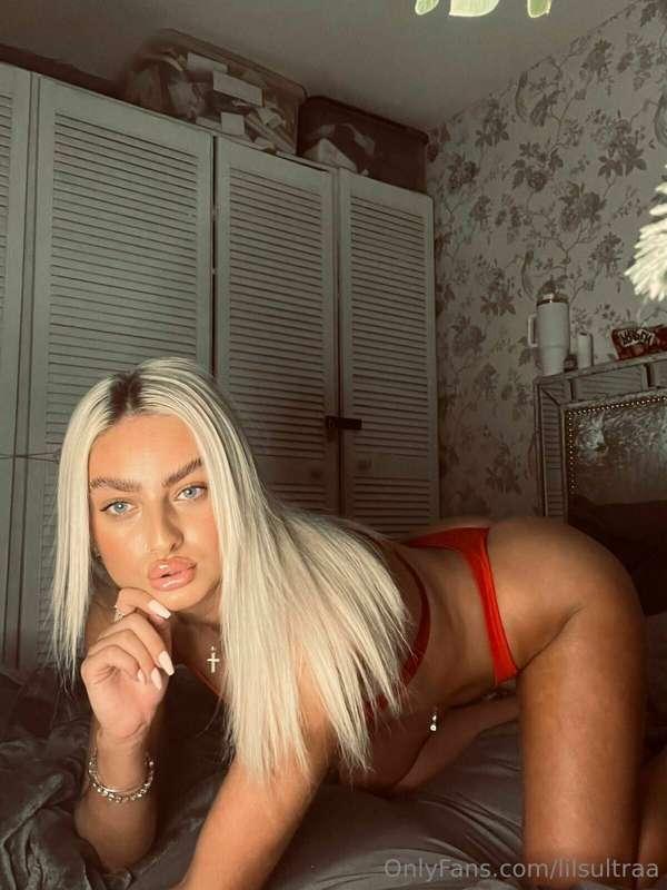 1 or 2 my arch is better when your behind me 😈