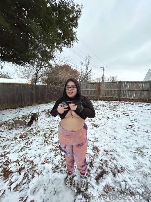 Definitely was freezing my culo off 😂😈
