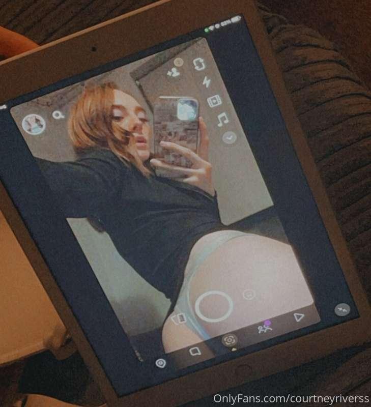 Answer your phone baby, I’m horny x