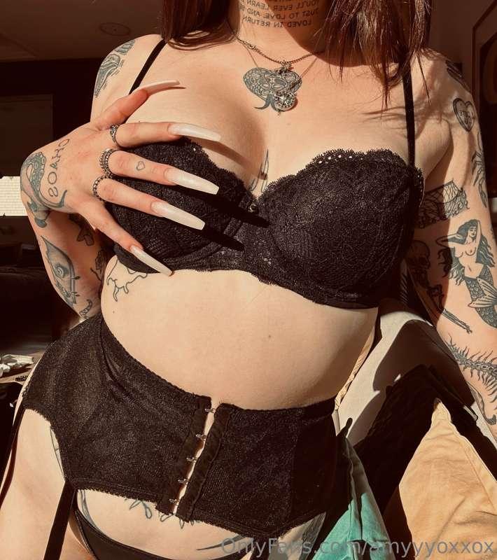 Do you like this outfit? Xx