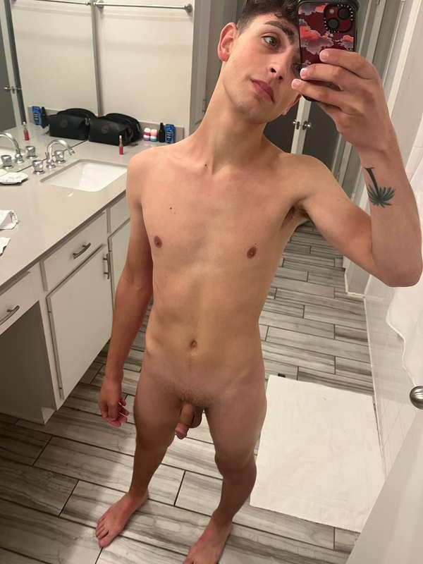 Really starting to like the trimmed look recently, what do y..