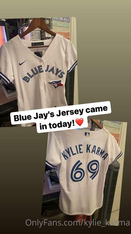 I can’t wait to wear it to the Jay’s game on Sept 12th in To..