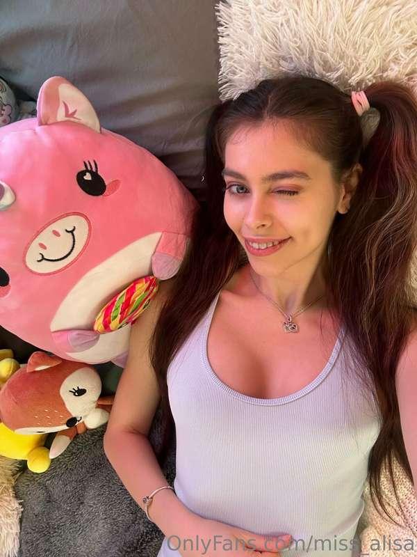Hey hey guys!  Super busy these days developing my YouTube a..