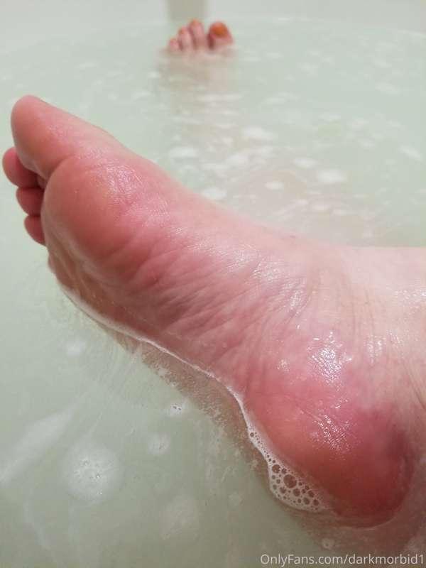 Bath time after walking around disney. Don't you wish you co..
