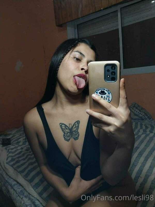 how many assets for a super hot live stream 🔥😏
would you lik..
