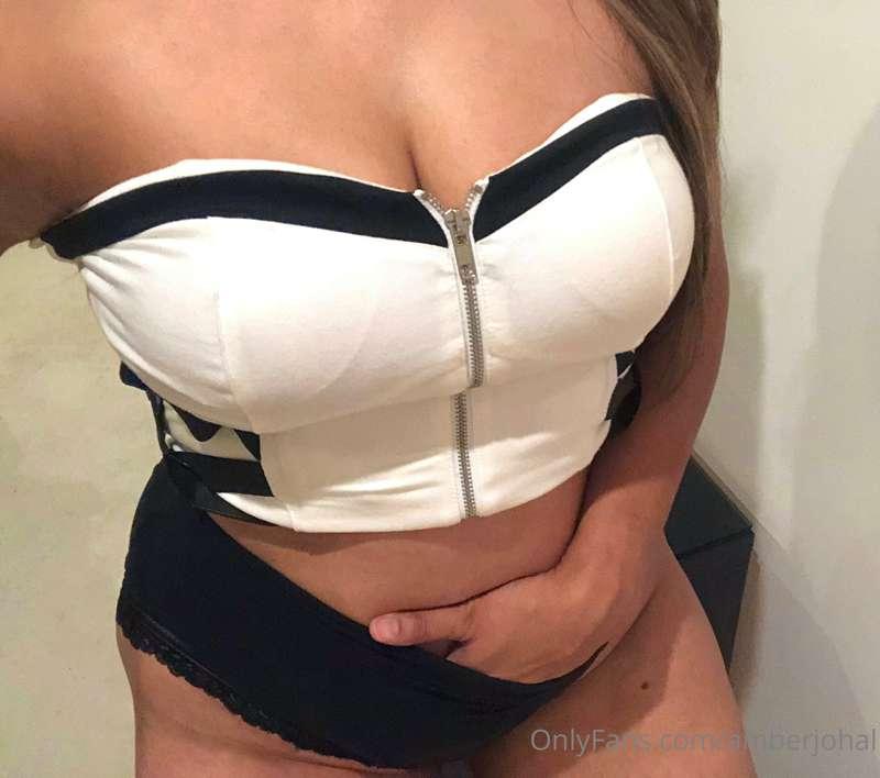 Men wear the pants but women control the zipper...👄