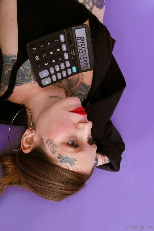 I'll give you a chance to look into my eyes... 👀😻💕