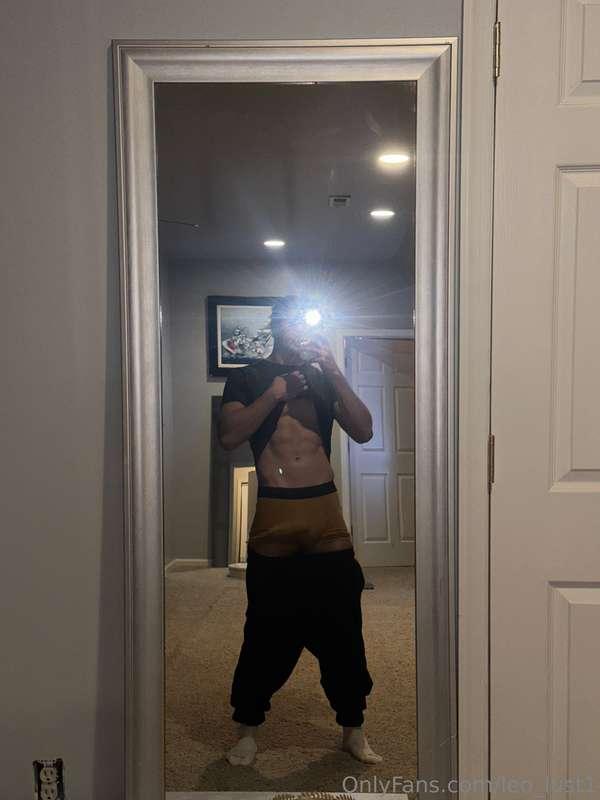 leo_lust1 image #1
