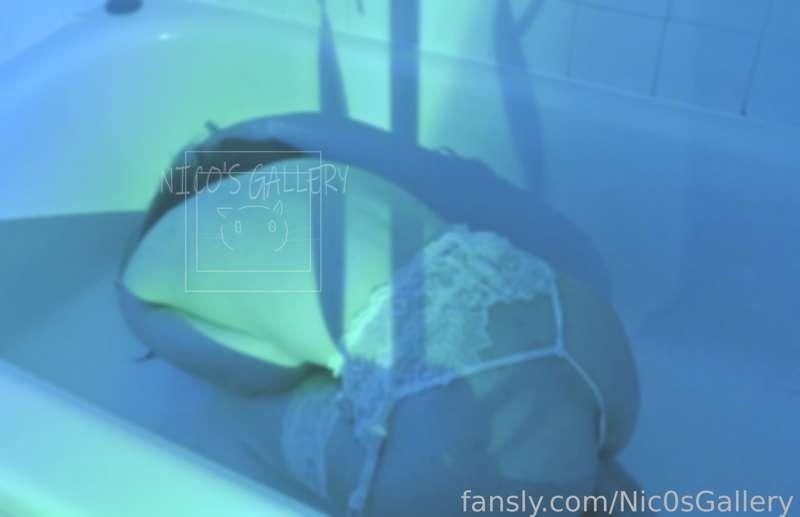 nic0sgallery image #6