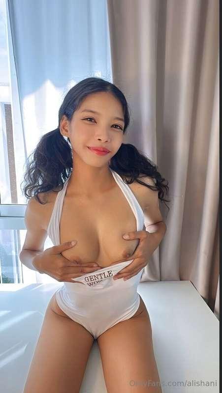 This hot thing 🔥@charlenepeters 🔥 is waiting for you . Her p..