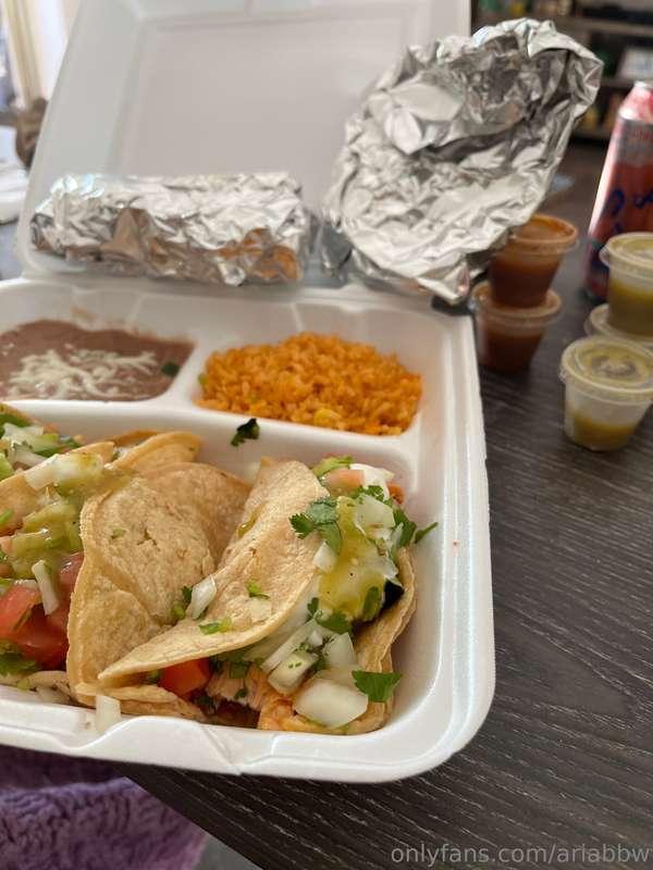 I have eaten soooo much yummy food this weekend 🤩 I want to ..