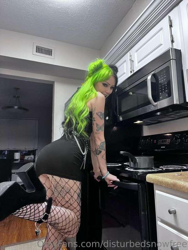 Want me to make you some dinner? ☺️