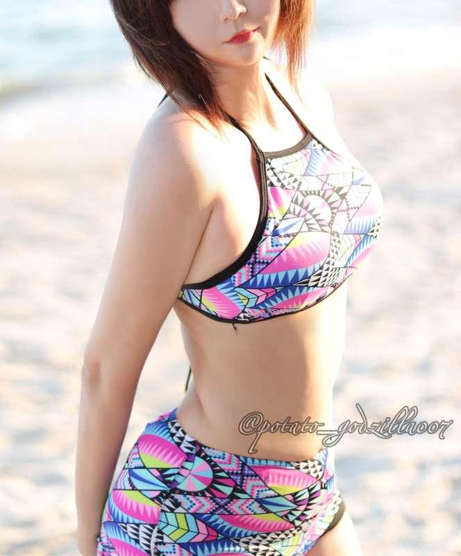[Download Link] CasualLook_SFW_Brocade motifs Swimsuit ✿