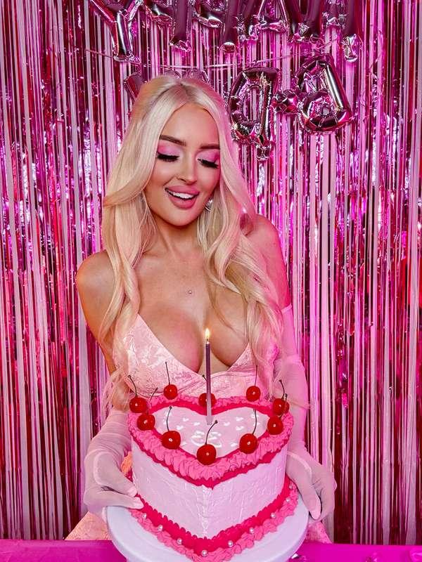 it’s mah birthday 🥳🥳🥳