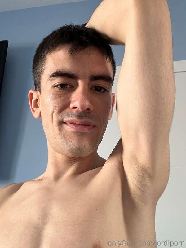 Online and horny 😈