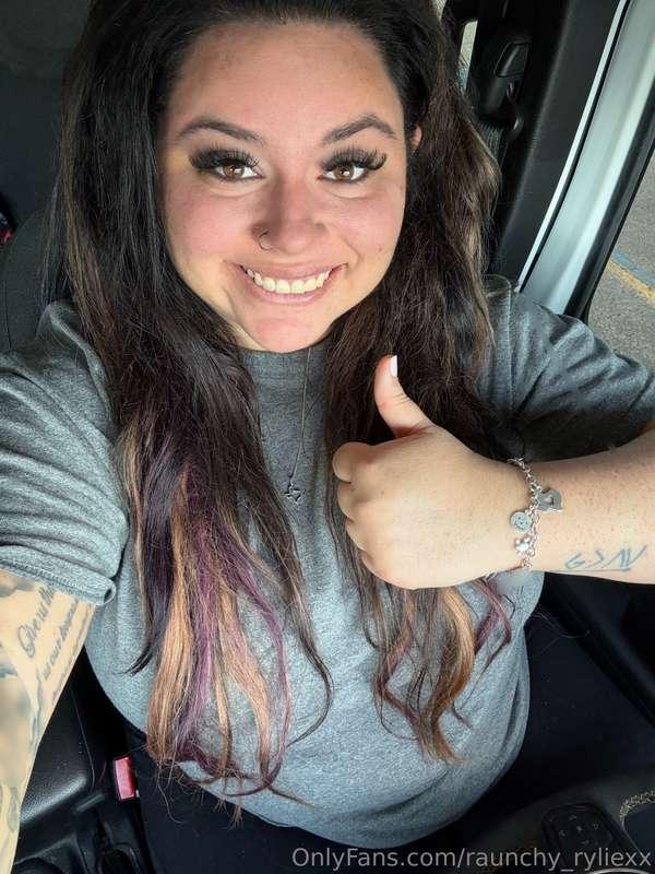 Happy Monday! Just running errands🛒 it’s almost October!🎃