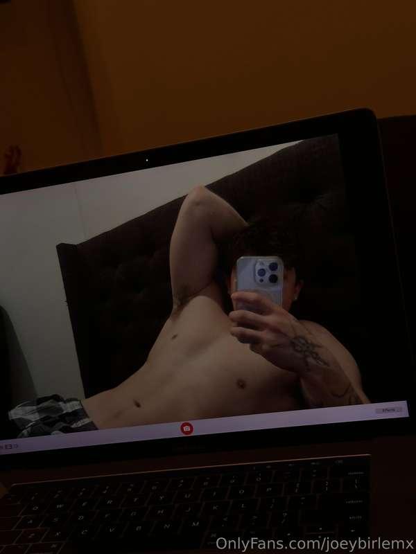 cam boy 💻