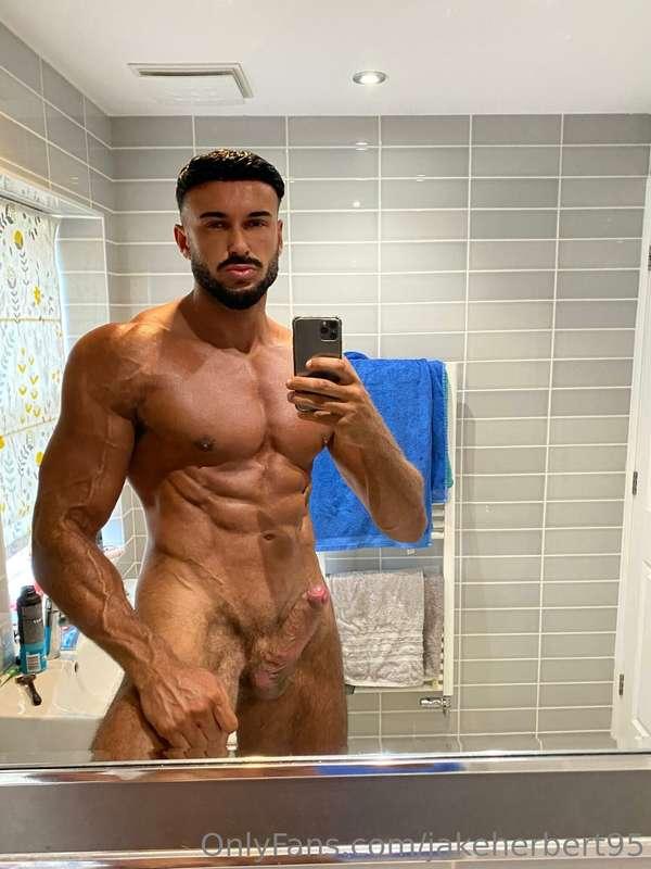 Hornyyyyy