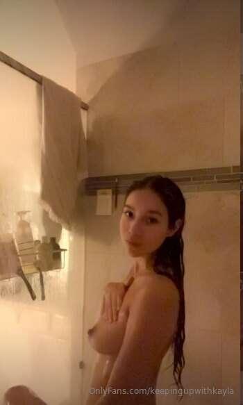 Go to your private messages and get in the shower with me 🥰