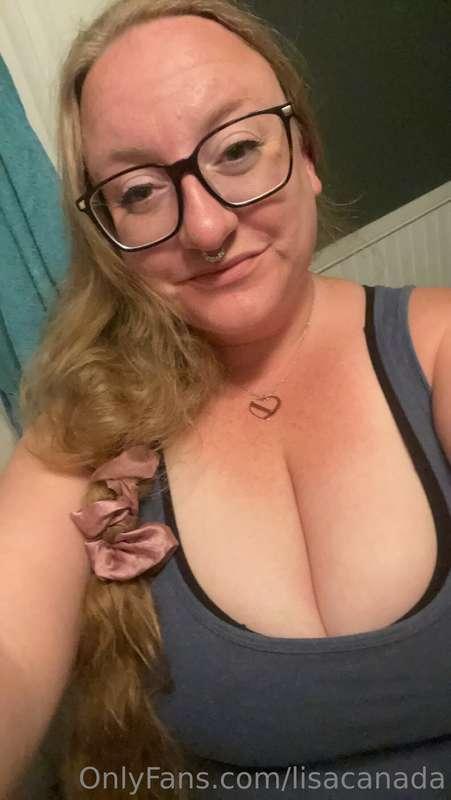 Hey boo 😘 having a chill day! Miss you in my inbox! 😈