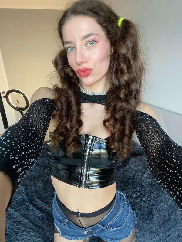twerk_model image #1