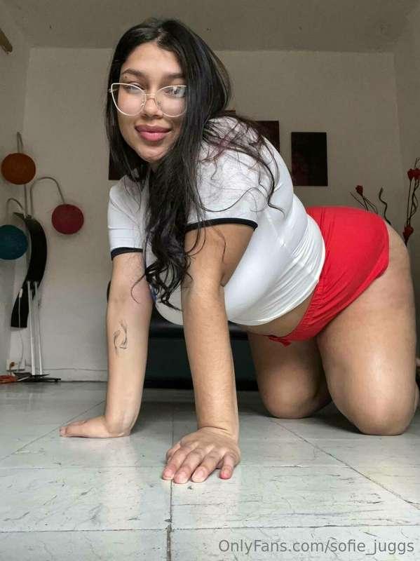 What if we exercise together? 🤸🤸‍♀️
I'll lay on top of you a..