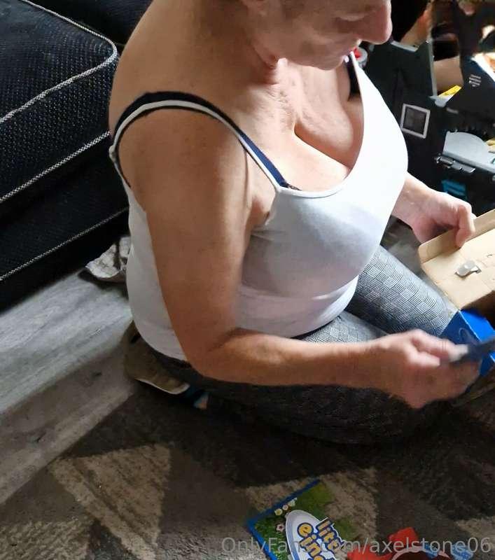 Mil