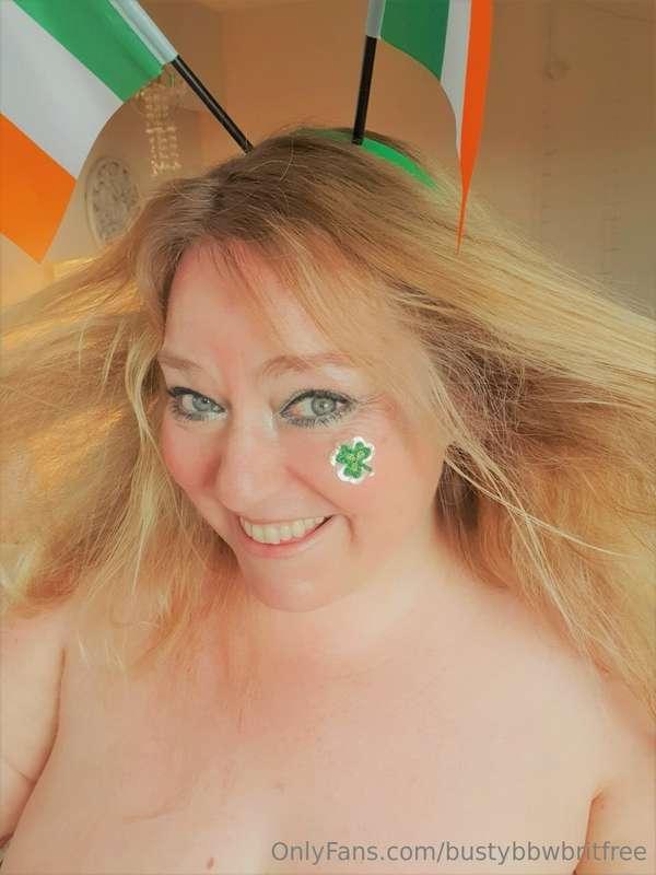 Get ye shamrock out now😜🍀